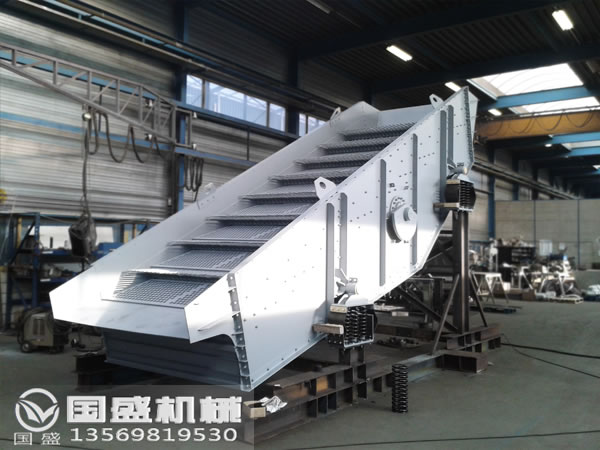礦用振動篩說明書 礦用振動篩說明書,